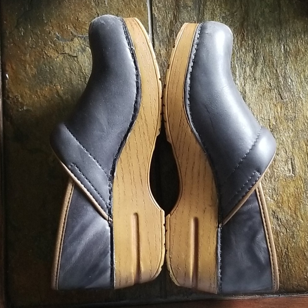 Size 38 Grey Dansko Shoe